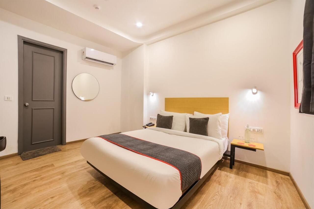 Hotel Admire Inn "Atta Market, Noida Sector 18" Экстерьер фото