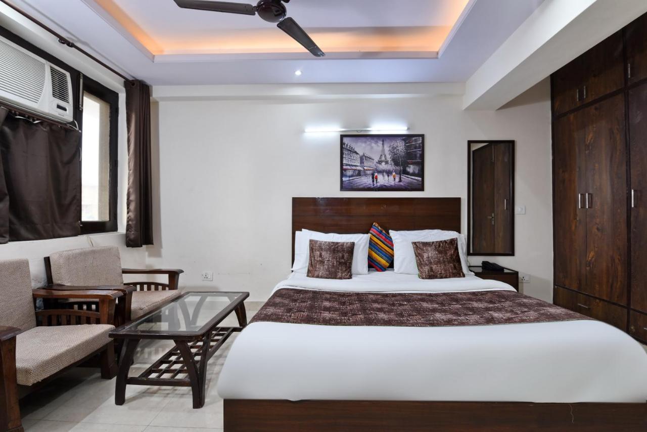 Hotel Admire Inn "Atta Market, Noida Sector 18" Экстерьер фото